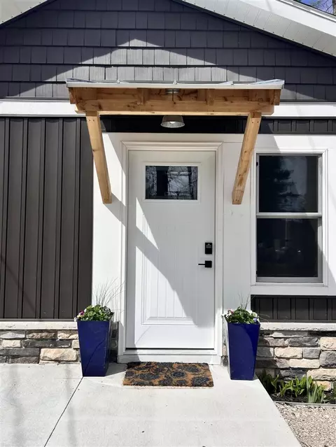Exterior - 855 W Locust, White Cloud, MI 49349 photo 2 of 10