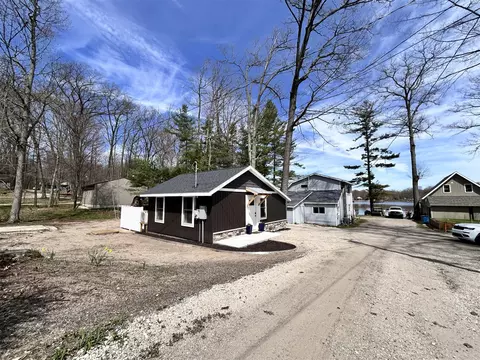 Exterior - 855 W Locust, White Cloud, MI 49349 photo 3 of 10