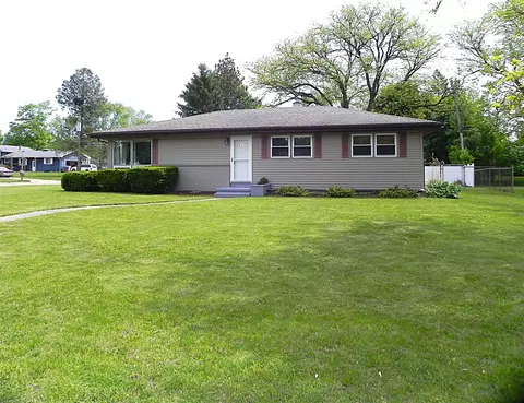 815 Canterbury, Sturgis, MI 49091