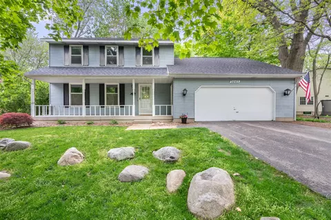 3045 Honeywood, Grandville, MI 49418