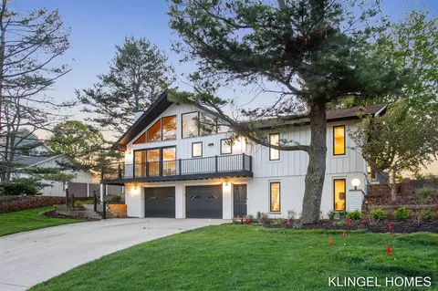 127 Emmet, Grand Haven, MI 49417