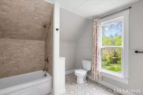 805 Morton, Belding, MI 48809 photo 9
