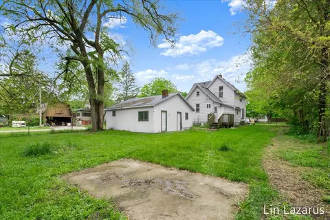 805 Morton, Belding, MI 48809 photo 3
