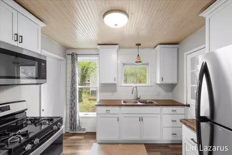 805 Morton, Belding, MI 48809 photo 6
