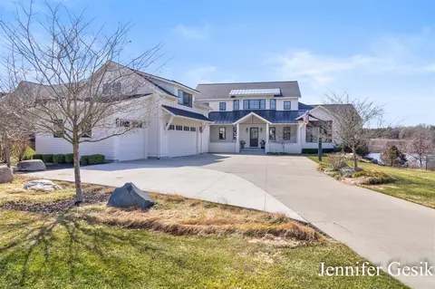 3810 Lake Birch, Grand Rapids, MI 49525