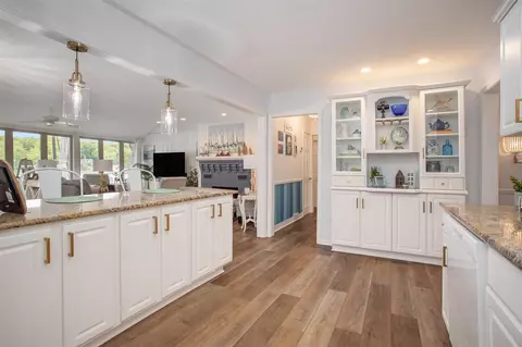 Entry Way - 456 E Gull Lk, Augusta, MI 49012 photo 1 of 1