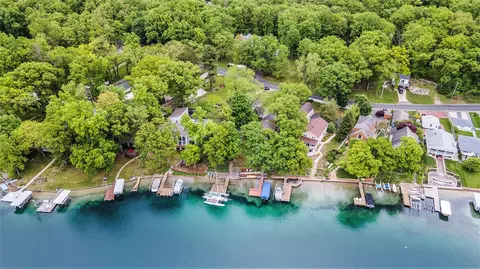 View/Area - 456 E Gull Lk, Augusta, MI 49012 photo 2 of 14