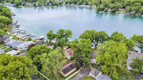 View/Area - 456 E Gull Lk, Augusta, MI 49012 photo 3 of 14