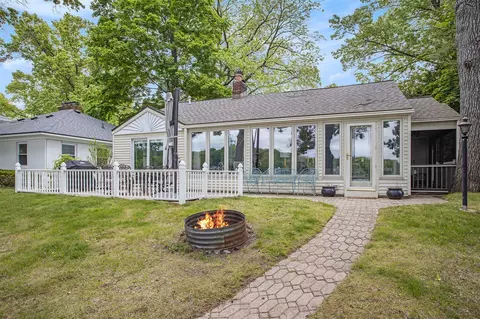 Exterior - 456 E Gull Lk, Augusta, MI 49012 photo 10 of 11