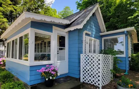 4497 S S Shr, Whitehall, MI 49461