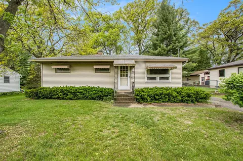 1421 Brookmark, Grand Rapids, MI 49508