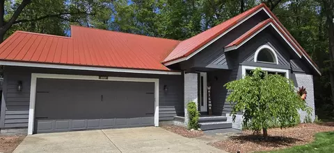 4447 Deer Crk, Norton Shores, MI 49441