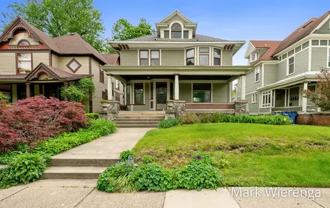 522 Paris, Grand Rapids, MI 49503