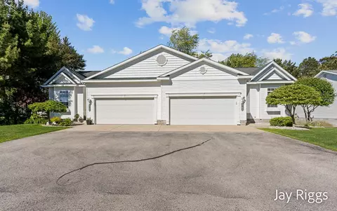 5702 Copper Sands Run #101, Fruitport, MI 49415