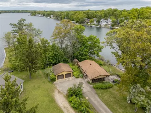 12391 Sunset, Plainwell, MI 49080