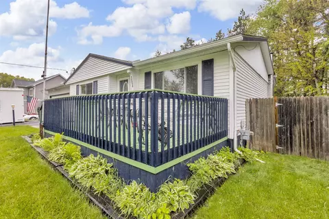 1094 Lake Marie, Horton, MI 49246