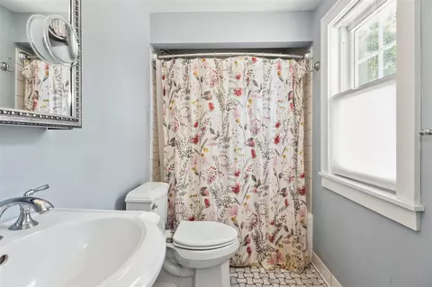 Bath - 616 S Elm, Three Oaks, MI 49128 photo 2 of 2