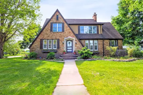 616 S Elm, Three Oaks, MI 49128