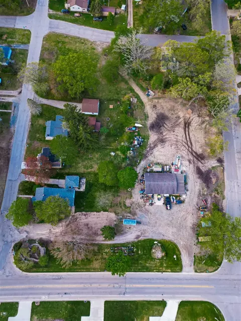 6 North Rath Avenue, Ludington, MI 49431