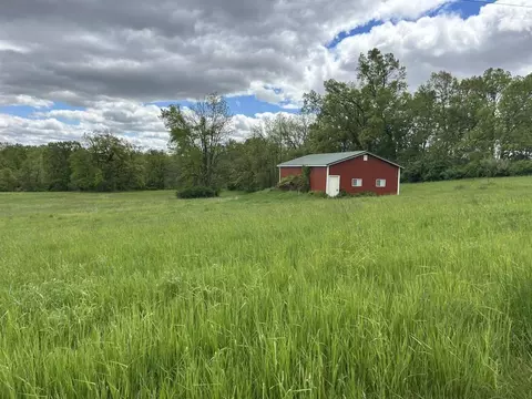 V/l Half Moon Lake, Hillsdale, MI 49242