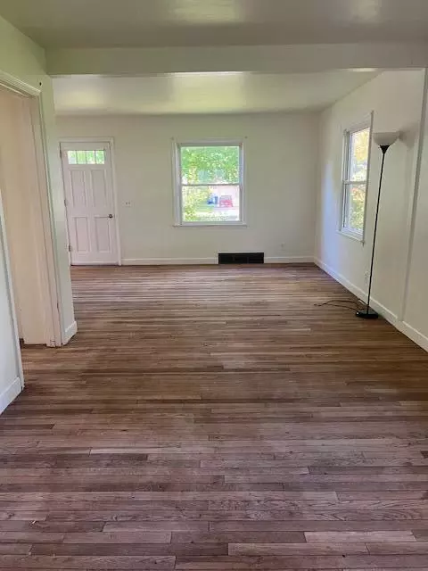 337 E Pne, Fremont, MI 49412 photo 6