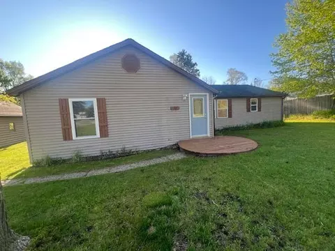 52 N Webster, White Cloud, MI 49349