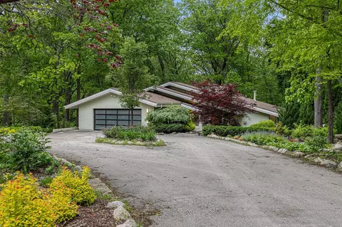 202 Orchard Hls, Ann Arbor, MI 48104