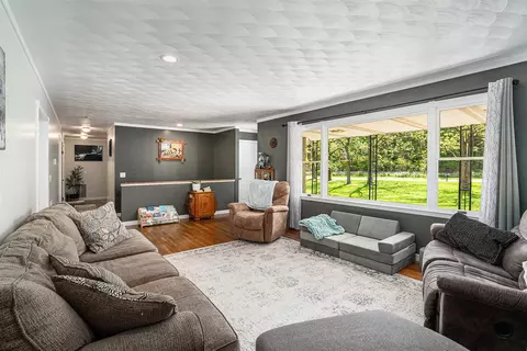 720 Riverside, Constantine, MI 49042 photo 3