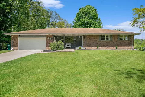 720 Riverside, Constantine, MI 49042