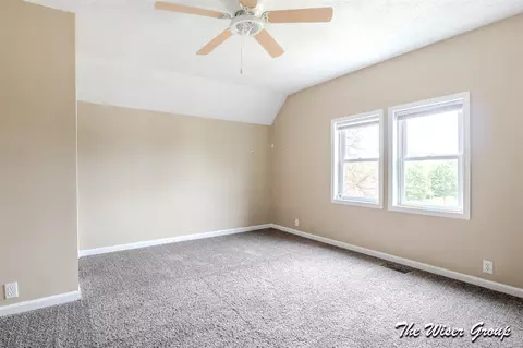 Bedroom - 222 Leonard, Belding, MI 48809 photo 2 of 6