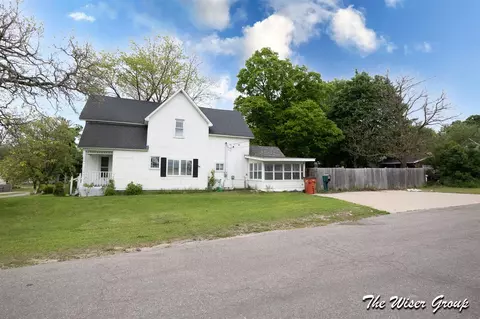 Exterior - 222 Leonard, Belding, MI 48809 photo 4 of 6