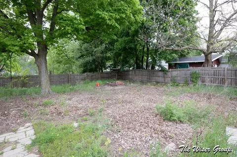 Exterior - 222 Leonard, Belding, MI 48809 photo 5 of 6