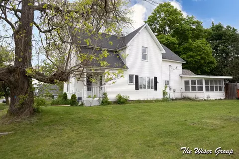 Exterior - 222 Leonard, Belding, MI 48809 photo 2 of 6
