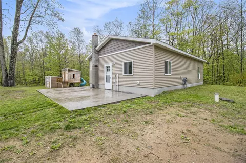 9038 E Us-10, Branch, MI 49402