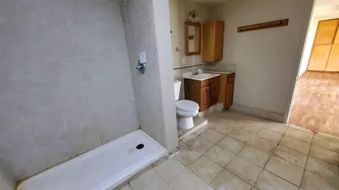 Bath - 599 Ruby, Sheridan, MI 48884 photo 1 of 1