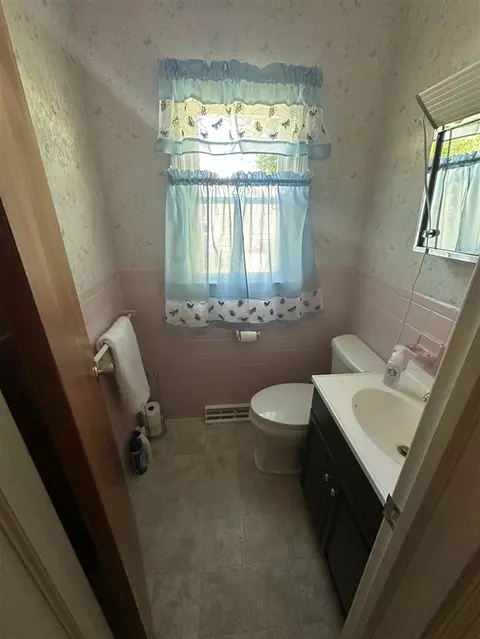 Bath - 388 Richard, Spring Arbor, MI 49283 photo 2 of 2