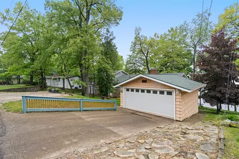 Exterior - 11676 Bradley, Jerome, MI 49249 photo 6 of 25