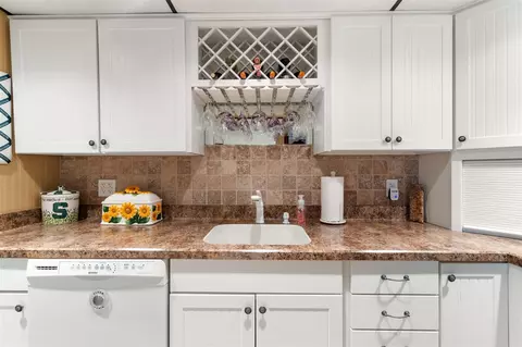 Kitchen - 11676 Bradley, Jerome, MI 49249 photo 6 of 7