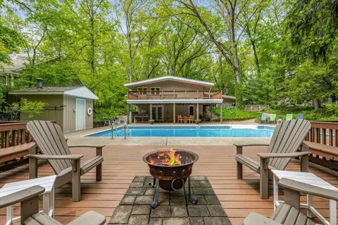 14438 Spring Crk, New Buffalo, MI 49117