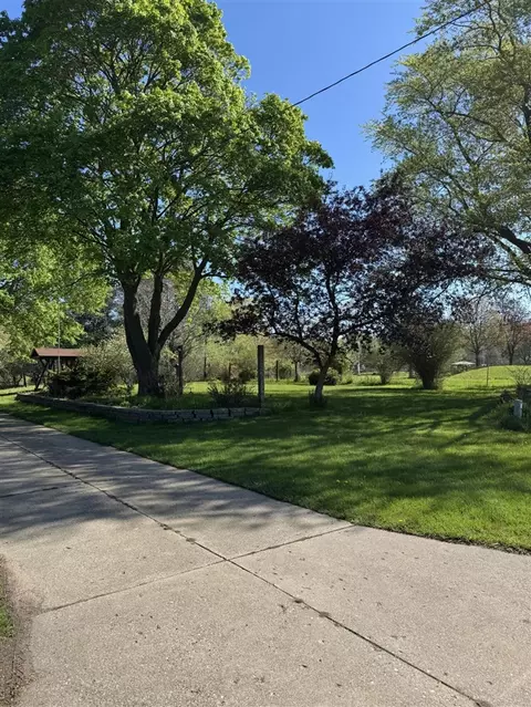 220 E Preuss, Manistee, MI 49660 photo 23