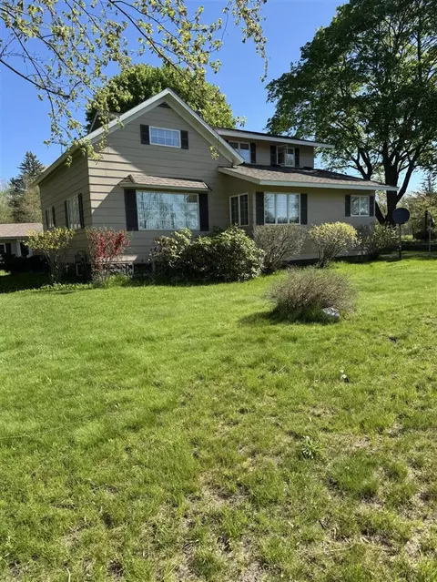 220 E Preuss, Manistee, MI 49660