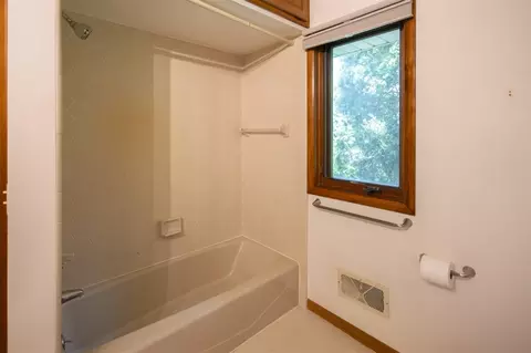 2606 Springbrook, Kalamazoo, MI 49004 photo 47