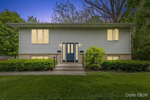 704706 E Lincoln, Ionia, MI 48846