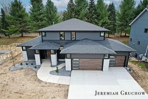 4748 Braeburn, Grand Rapids, MI 49546