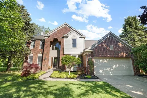 1269 Apple Crk, Grand Rapids, MI 49546