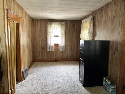 Bedroom - 116 Huron, Niles, MI 49120 photo 1 of 2