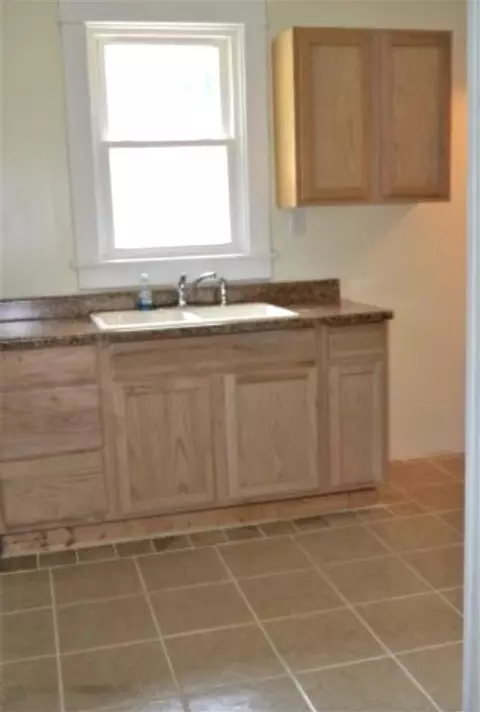 Kitchen - 116 Huron, Niles, MI 49120 photo 3 of 4