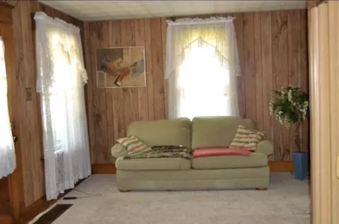 Living - 116 Huron, Niles, MI 49120 photo 1 of 2
