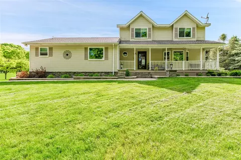 5576 Kidder, Almont, MI 48003