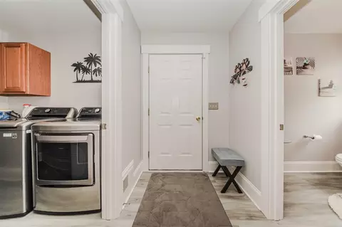 Entry Way - 2210 Lindsey, Jackson, MI 49201 photo 4 of 4